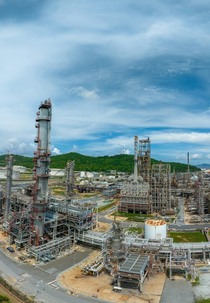 Oil Refinery Gas Chemical Equipment Prodiction import export Concept, Crude Oil Refinery Plant